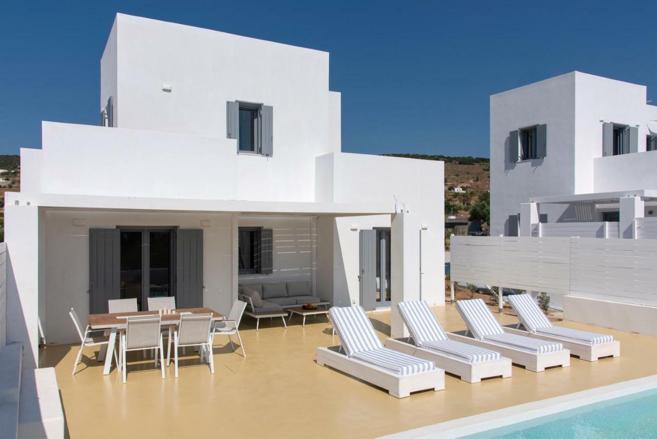 Elitas * Parikia (Paros)