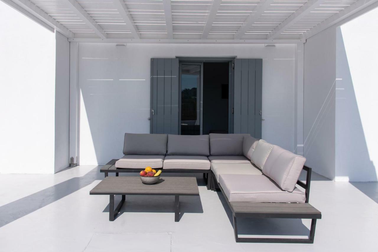 Elitas * Parikia (Paros)
