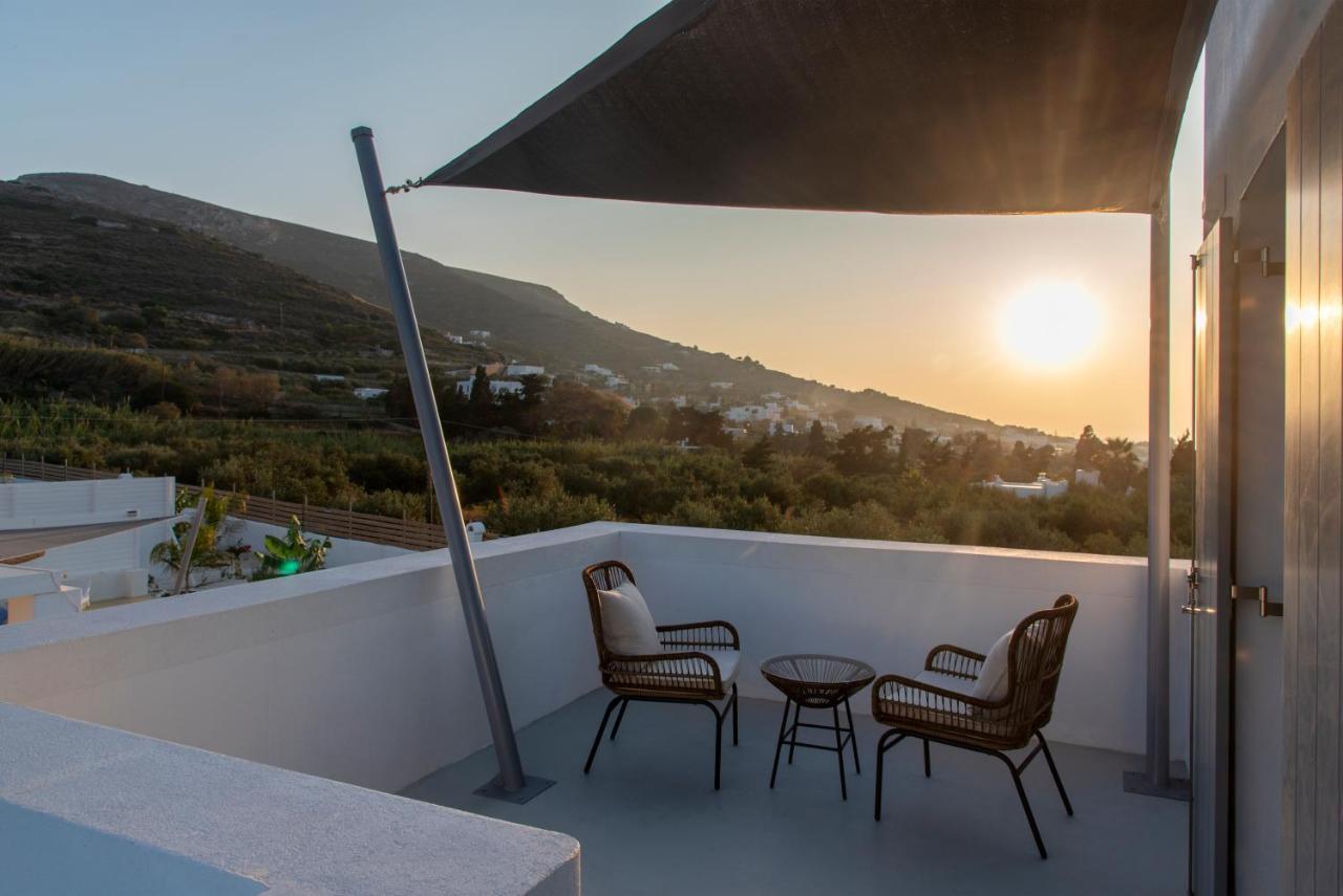 Elitas * Parikia (Paros)