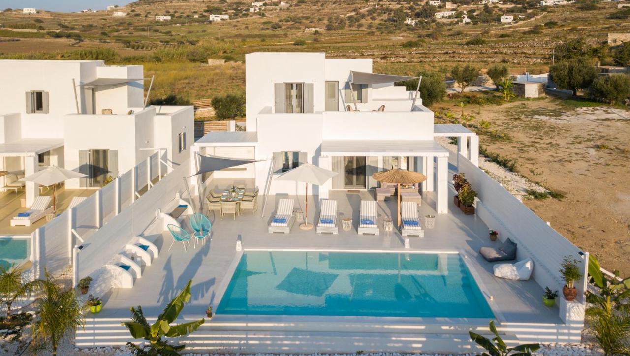 Elitas * Parikia (Paros)